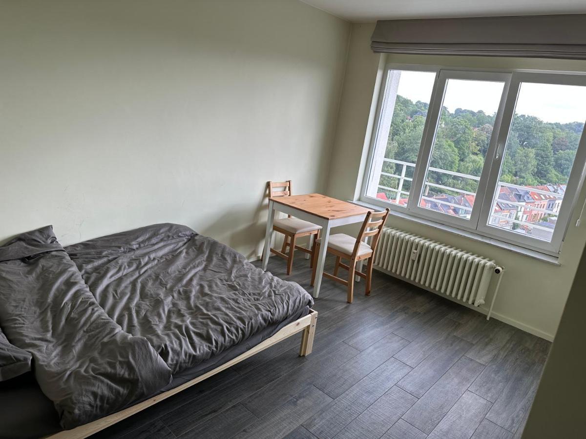 Clam，Grand Apartment In Uccle Брюссель Экстерьер фото